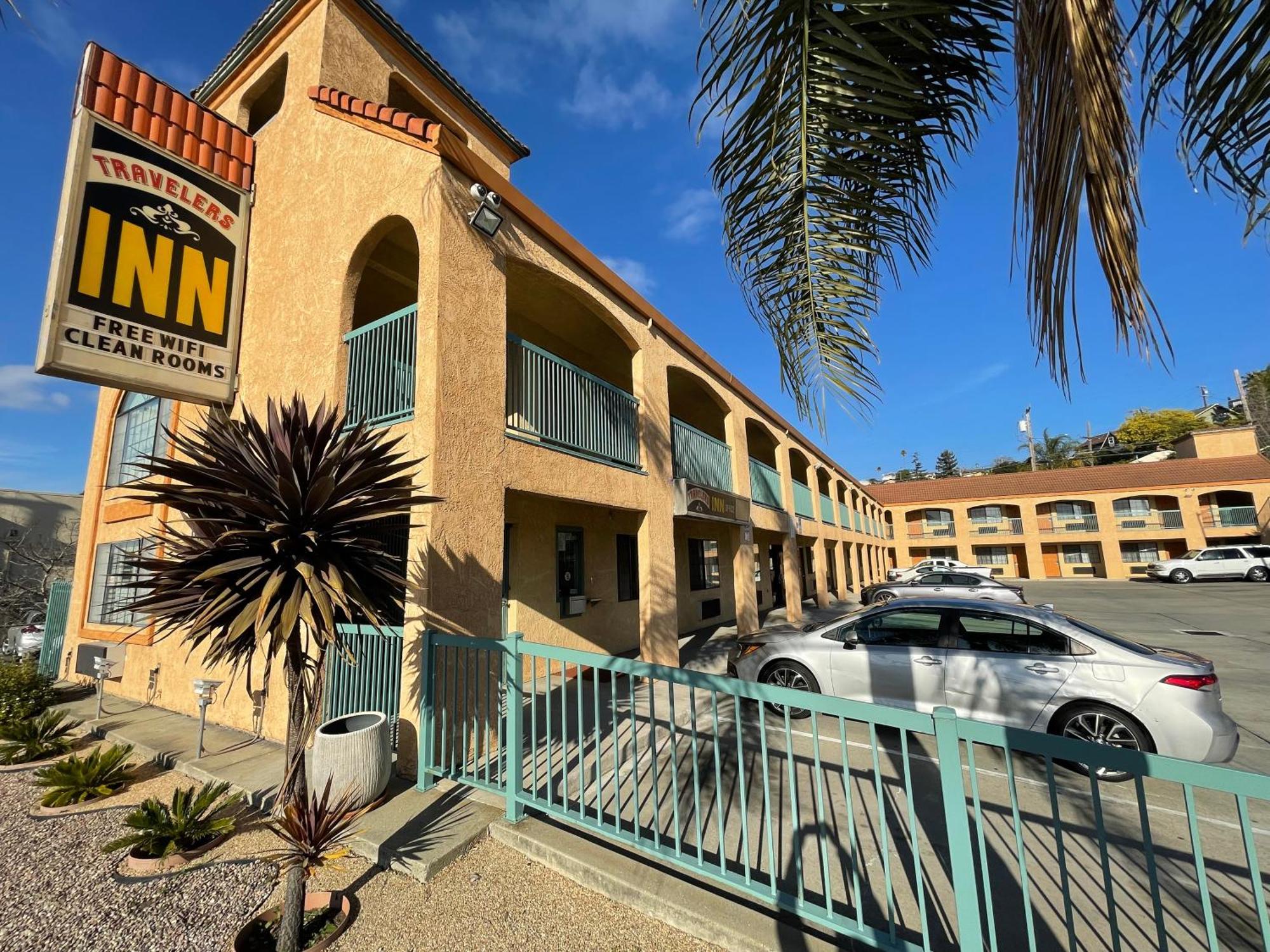 كاسترو فالي Travelers Inn المظهر الخارجي الصورة